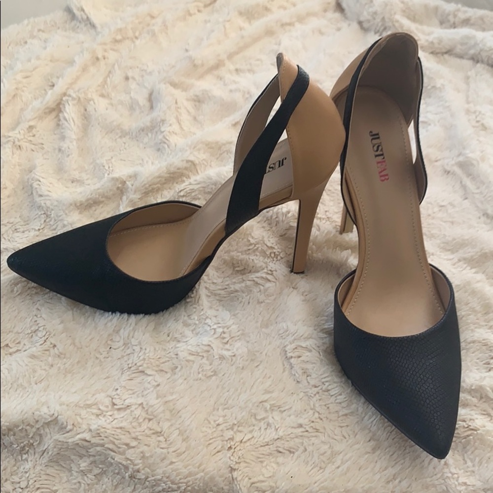 JustFab Pumps Black and Cream